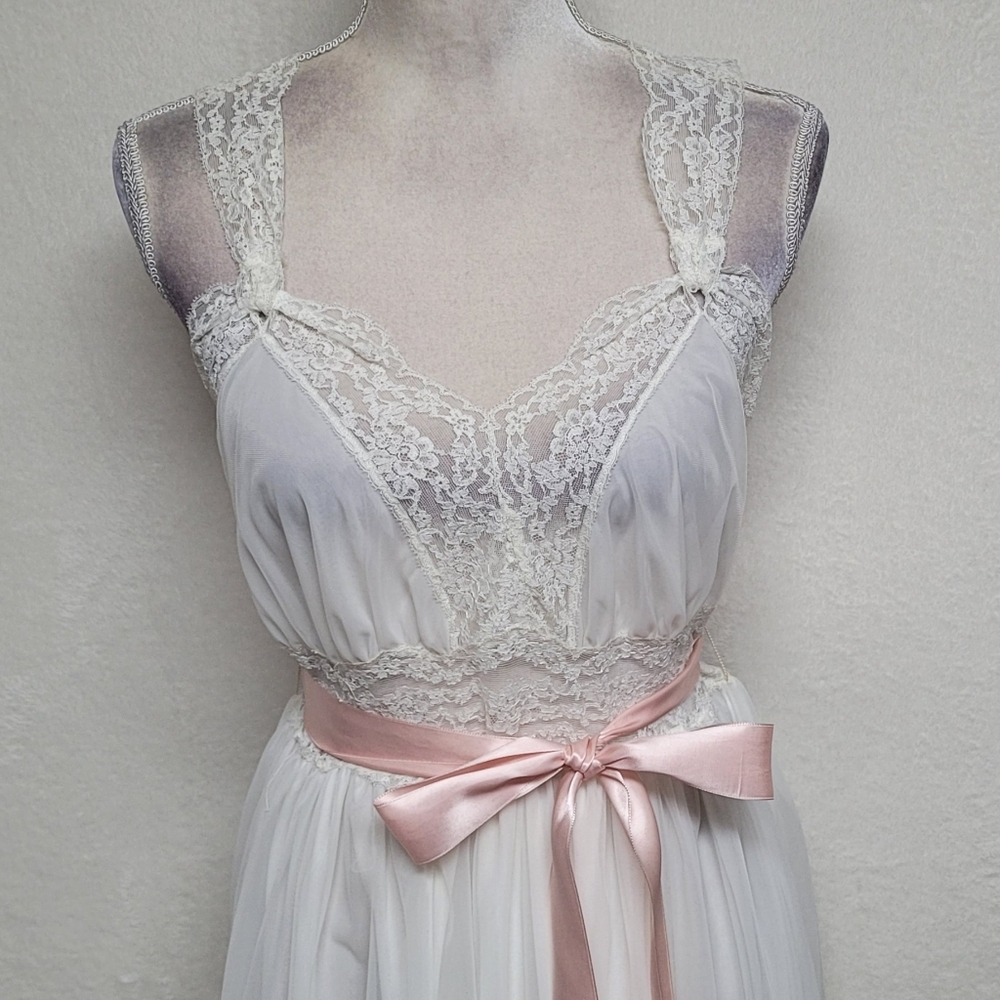 Lady Leonora Rare Vintage 40s White Chiffon Pink Satin Lace Peignoir Two-Piece - Picture 4 of 16